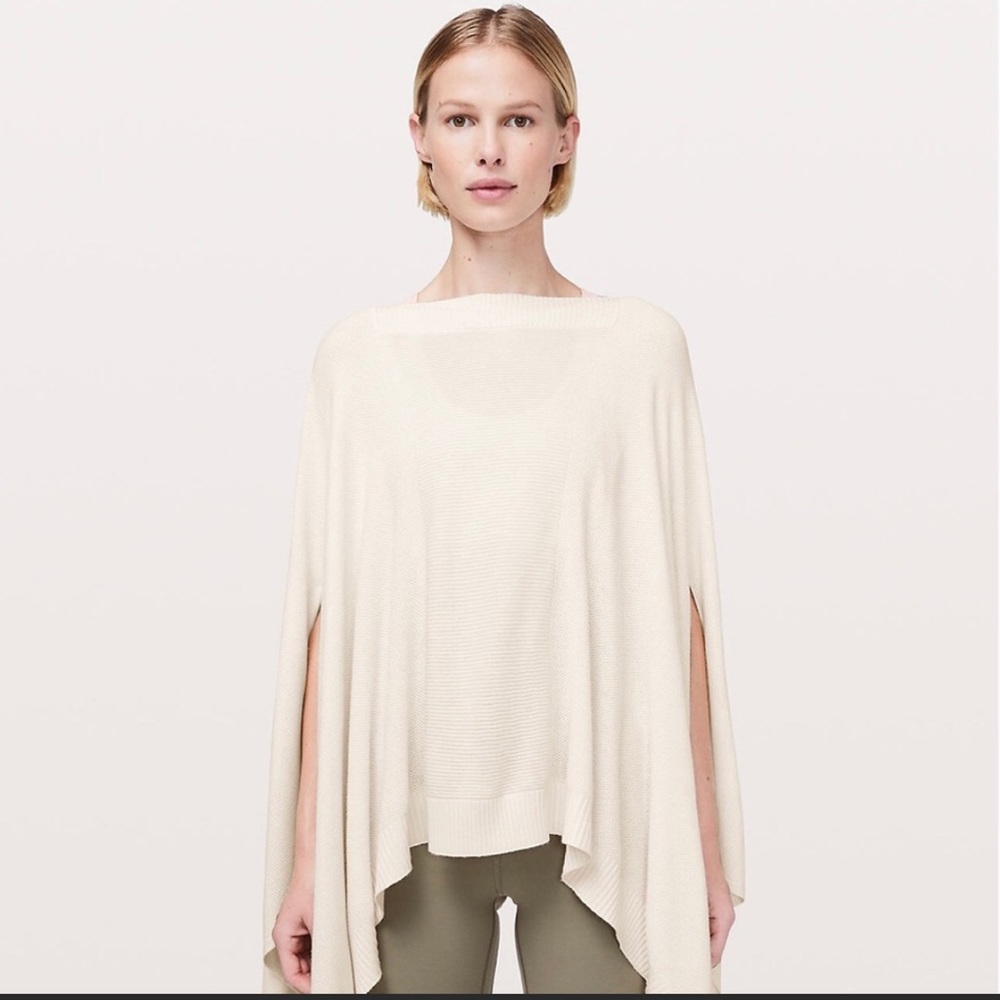 Lululemon Forward Flow Cape Poncho EUC